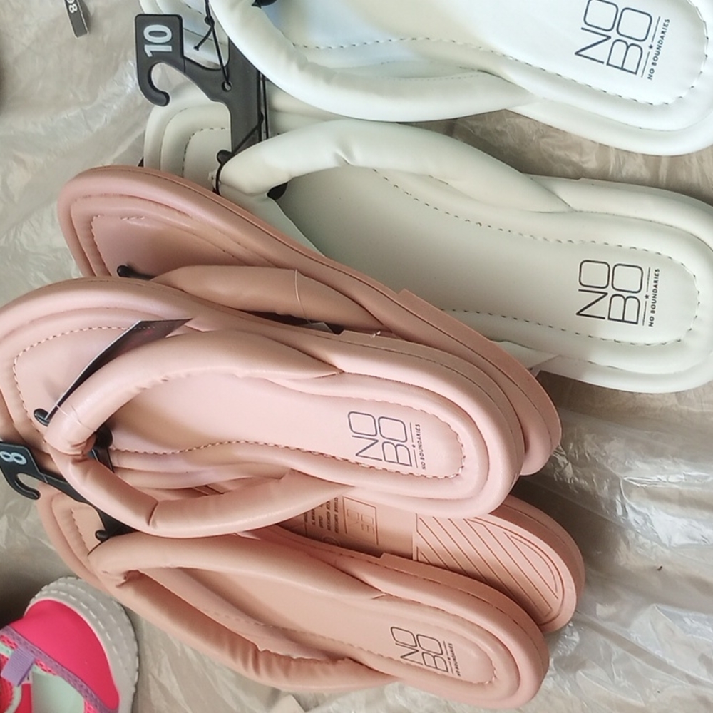 Flats, puffy cushion  ALL COLORS
